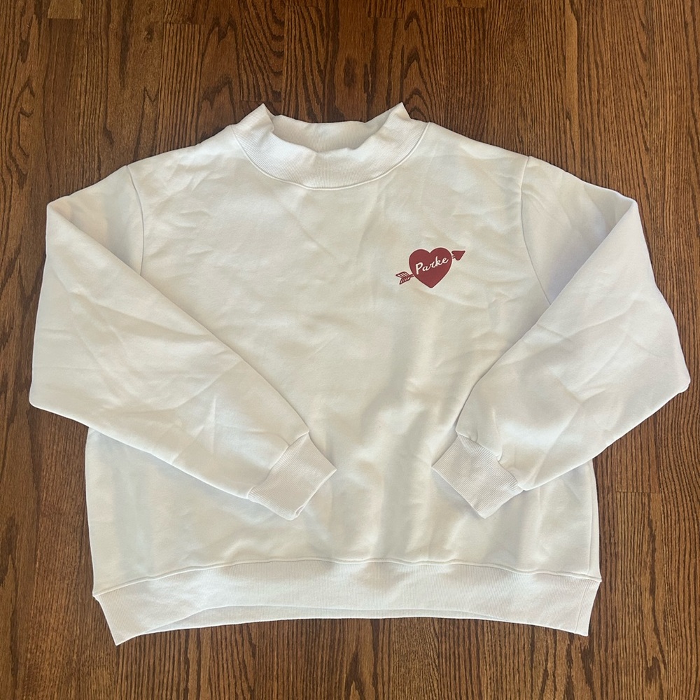 PARKE Valentines Drop White Crewneck Sweatshirt with Red Heart Graphic L/XL